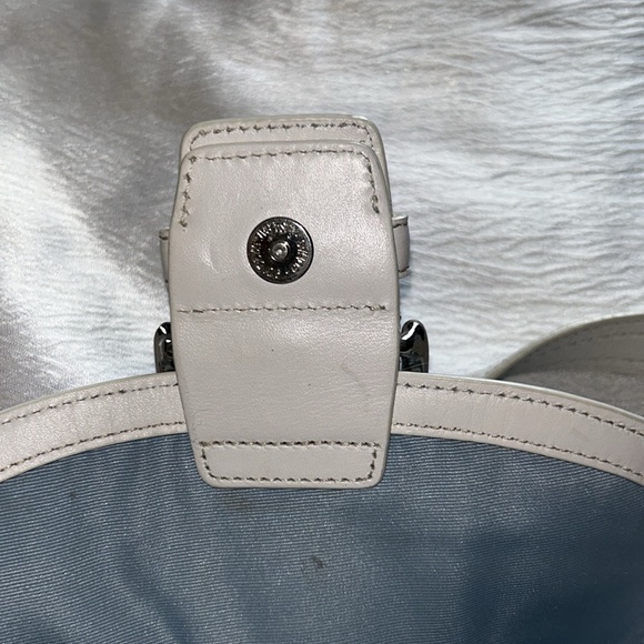 COACH soho signature light blue and white bag + free angel keychain + extra bag - Picture 6 of 11